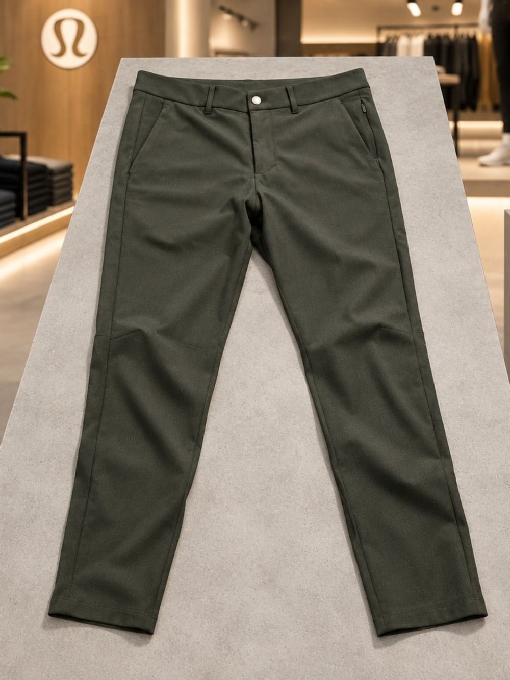 Lululemon Commission Pants Mens Size 32 Slim Fit Activewear Stretch Chino